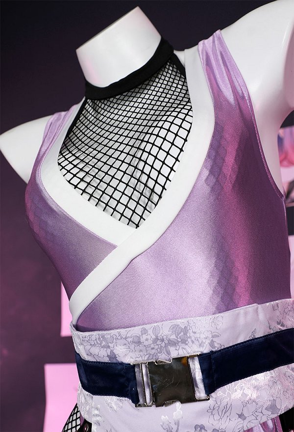 Bodysuit en Maille Lingerie Sexy et Bodysuit en V Profond avec Masque et Chaussettes de Cuisses Bodysuit en Maille Lingerie Sexy et Bodysuit en V Profond avec Masque et Chaussettes de Cuisses