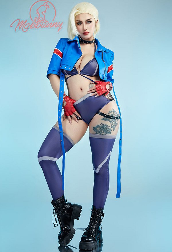 Cammy Derivative Sexy Lingerie Set Outfit Rivet Decor Bra and Mesh Panty with Coat Gloves