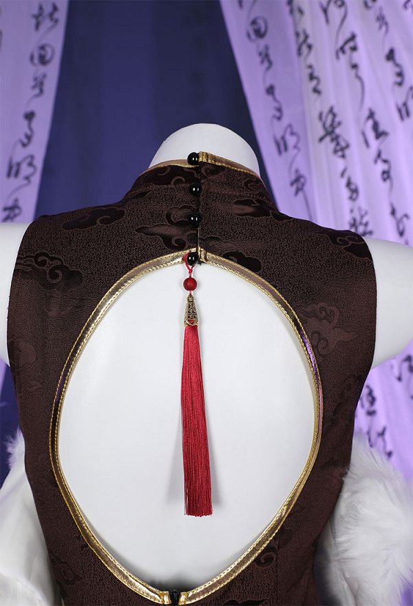 Tingyun Derivative Cheongsam Style Dress and Plush Shawl with Bracelet and Thigh Stockings Costume