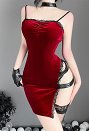 Ensemble de Lingerie Sexy Robe Moulante en Velours Rouge avec Ourlet en Dentelle à Fente Haute avec String Ras Du Cou
