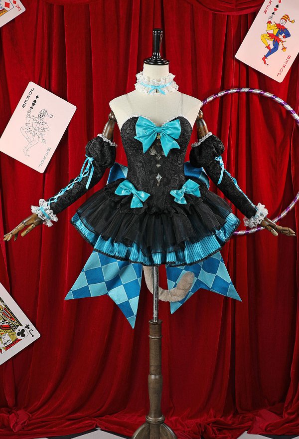Lynette Derivative Sexy Dress Suit Vestido Bowknot sin Tirantes y Mangas con Cola y Medias