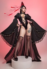 Ensemble de Lingerie Sexy Dérivé de Béonita avec Combinaison Ajourée et Veste Assortie avec Demi-jupe et Collier