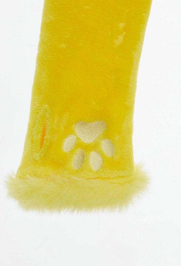PM Derivative Plush Homewear Flauschiger figurbetonter Strampler mit Kapuze Socken Halsband PM Derivative Plush Homewear Flauschiger figurbetonter Strampler mit Kapuze Socken Halsband