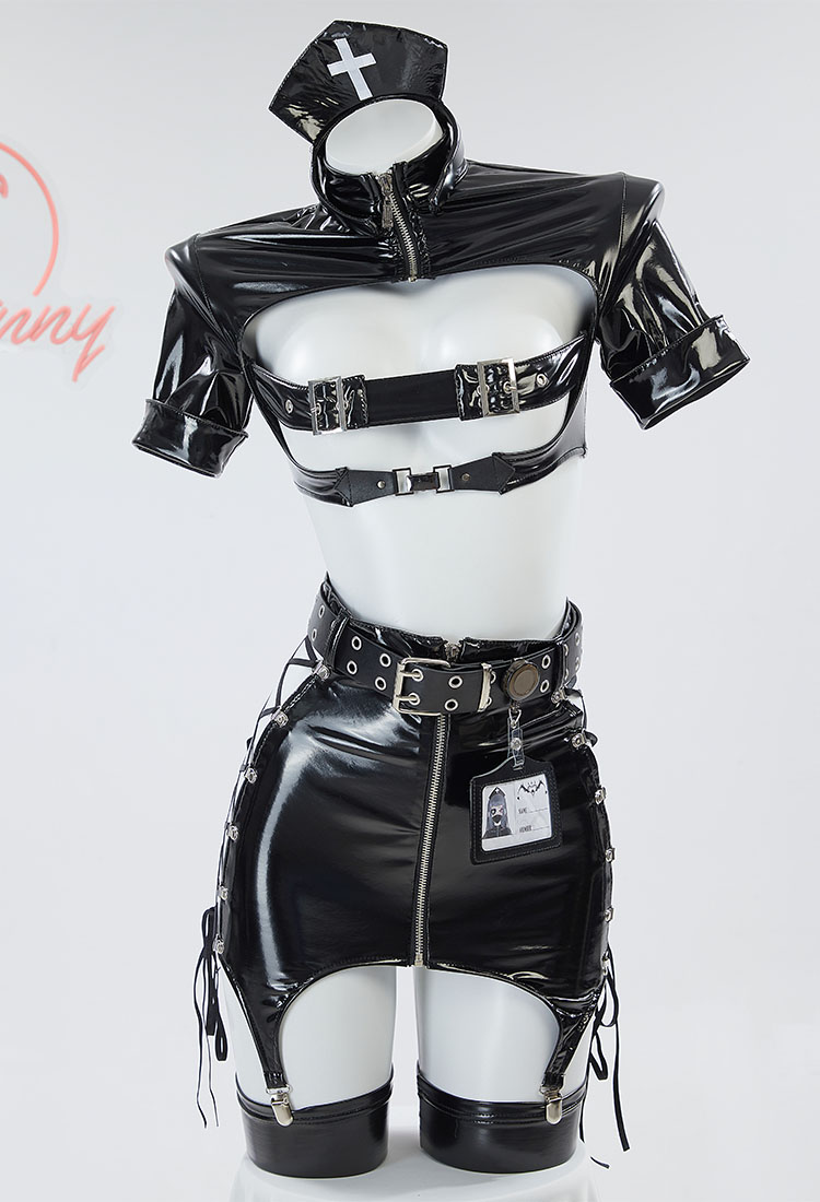 Ensemble de lingerie sexy gothique un haut court style infirmière et une jupe mi-longue à découpes avec des gants et un bandeau assortis