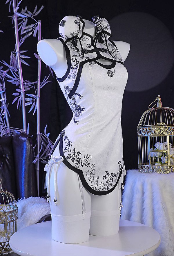 Sora Kasugano Sexy Dessous Set Lingerie Chinesisches Cheongsam Kleid mit Tanga Strümpfen