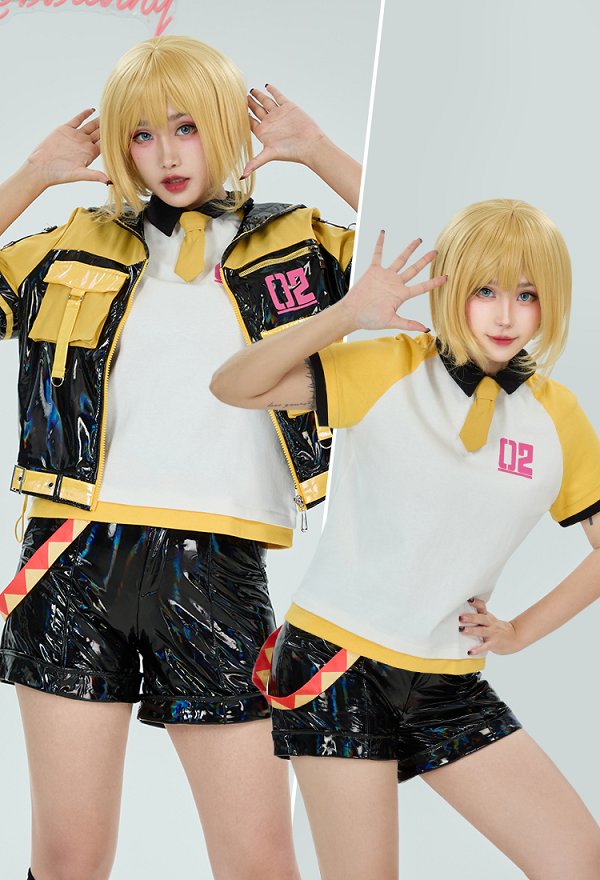 Camiseta vocal y abrigo con pantalones cortos y cinturón traje informal Disfraz de Cosplay