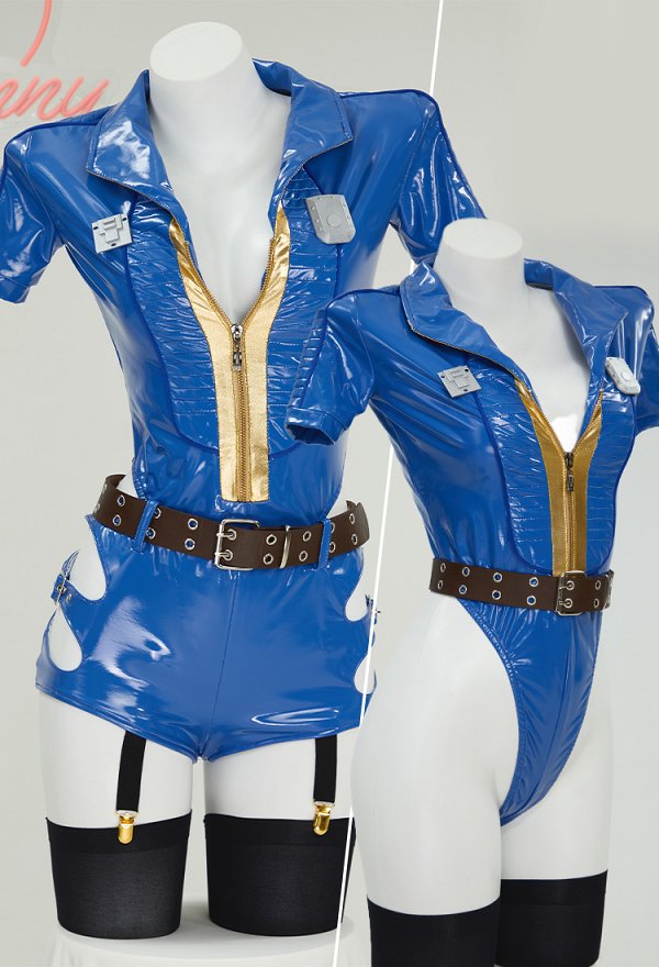 Conjunto de lencería sexy Lucy Derivative, body con cremallera baja y pantalones cortos con aberturas