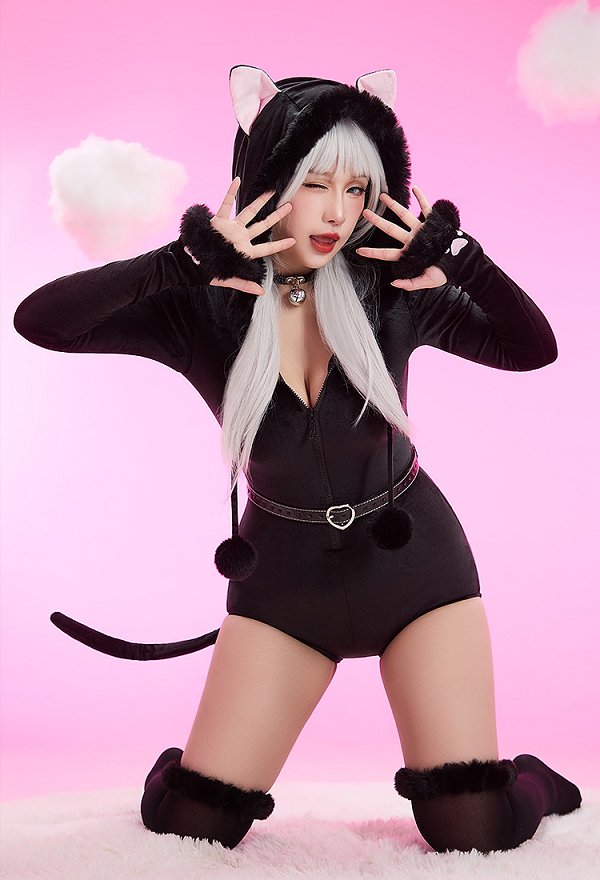 Body Kawaii con Capucha Sexy Lencería Bodycon de Peluche con Cinturón de Cola