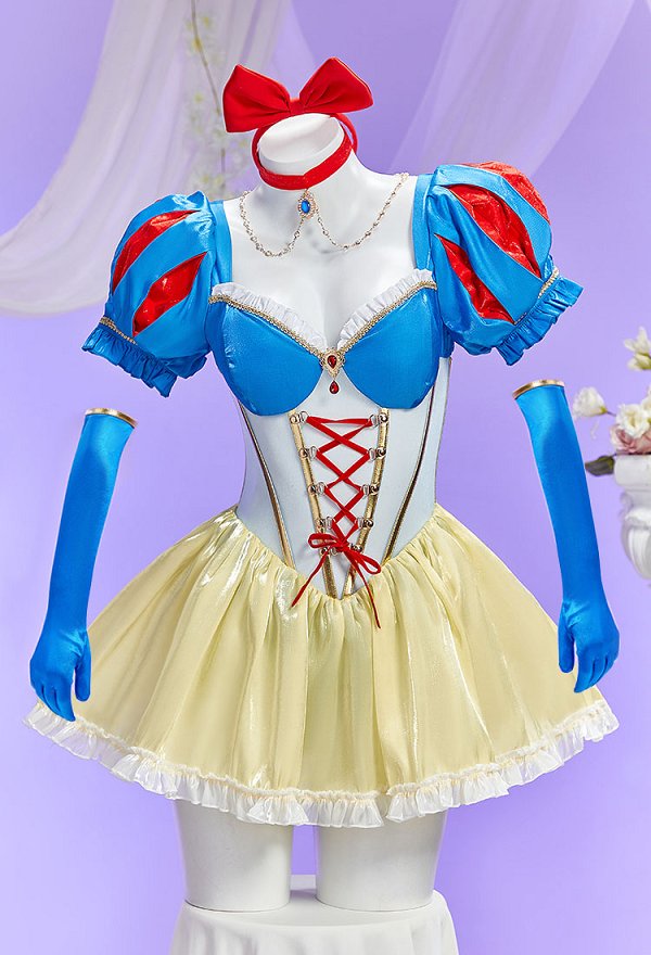 Lencería sexy derivada de Halloween: body con hombros descubiertos y patchwork de malla