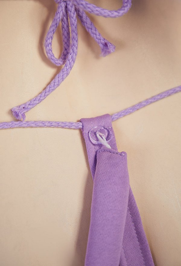 PM Derivative Sexy Cosplay Kostüm Schnürbikini Set mit hochgeschnittener Kapuze und Schwanz