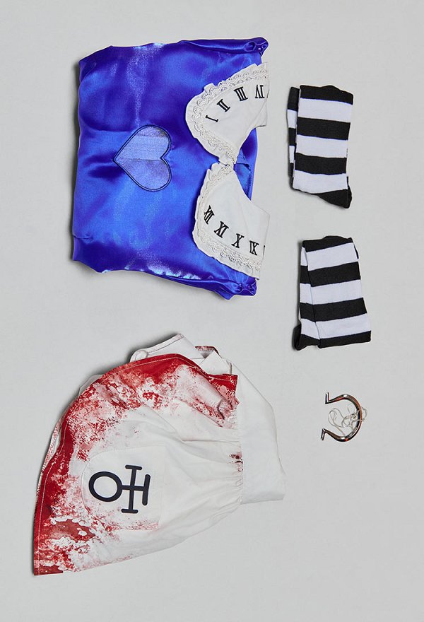 Alice Derivative Sexy Halloween Costume Puff-sleeved Dress with Bloodstain Print Apron and Stockings