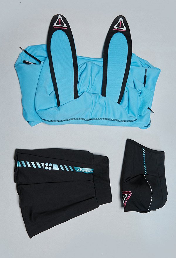 Cyber-style Two-piece Sportswear Yoga Outfit Camisole Pleated Skirt with Cropped Hooded Jacket