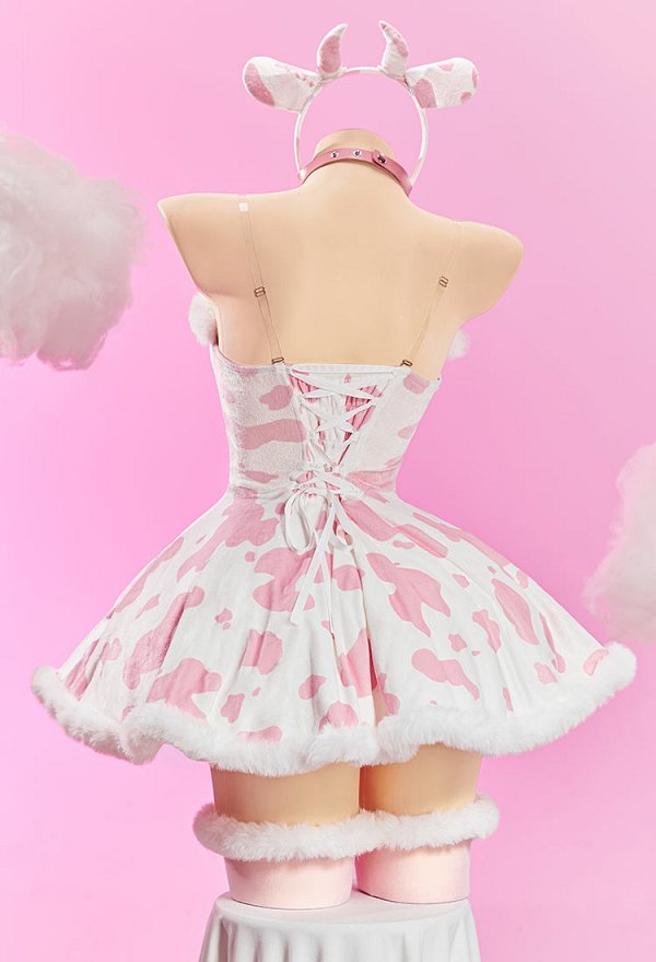 Sexy Winter Plüsch Outfit mit Kuh Print Bustierkleid mit Handschuhen und Haarreif