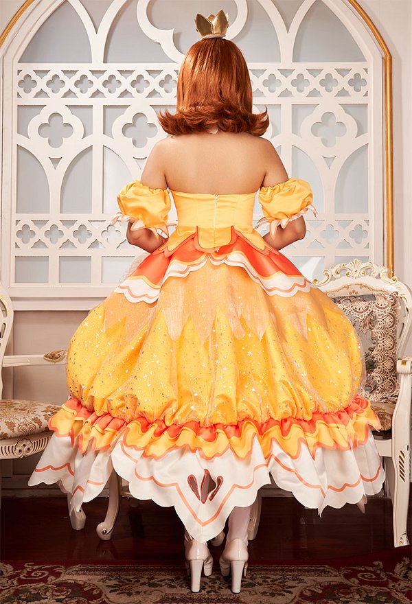 Miccostumes x akuoart Daisy Cosplay Costume Puff Sleeves Top and Shorts with Skirt and Gloves