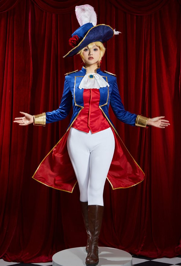 Girl Peach Cosplay Costume Swordfighter Costume de Chevalier Bleu Top et Pantalon avec Chapeau et Boucles d'Oreilles Girl Peach Cosplay Costume Swordfighter Costume de Chevalier Bleu Top et Pantalon avec Chapeau et Boucles d'Oreilles