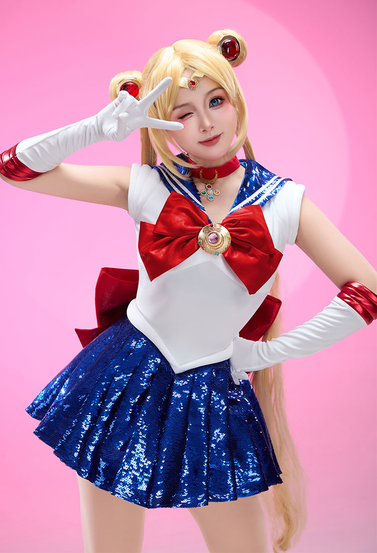 Costume de Cosplay Sailor Moon Usagi Version Scénique Robe avec Gants et Accessoires pour Cheveux