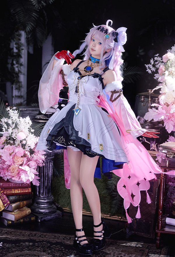 Wuthering Waves Denia Cosplay Costume Dress and Cape with Headdress and Sleeves