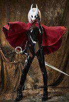 Hollow Knight: Silksong Hornet Traje con capa y máscara Hollow Knight: Silksong Hornet Traje con capa y máscara