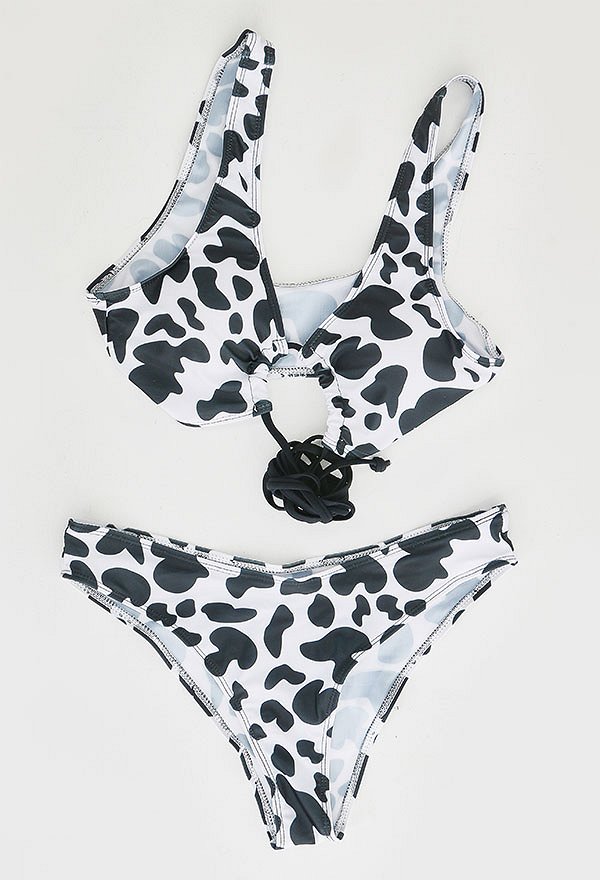 Maillots de bain Miccostumes pour femmes Maillots de bain imprimés vache laitière Maillots de bain sexy Ensemble bikini avec haut à lacets croisés et short