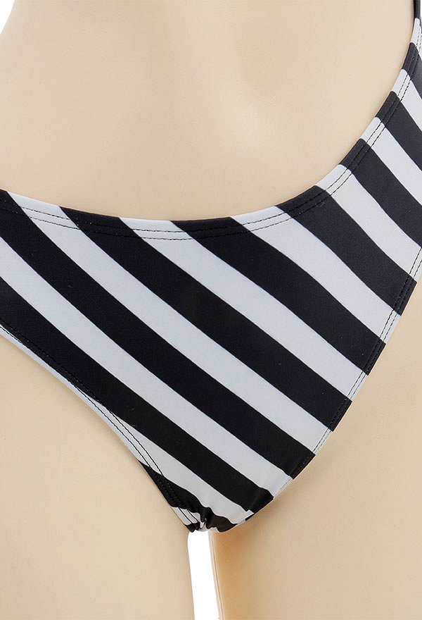 Miccostumes Trajes de baño para mujer Trajes de baño a rayas blancas y negras Trajes de baño sexys con pareo corto