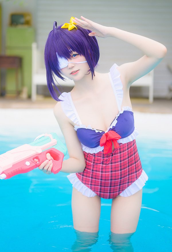 Traje de baño de una pieza derivado de Takanashi Rikka Traje de baño con control de abdomen