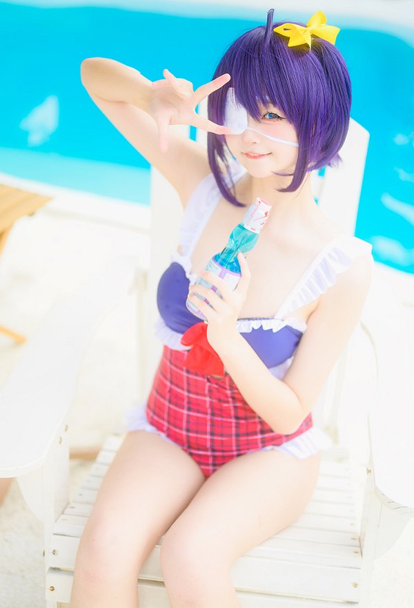 Traje de baño de una pieza derivado de Takanashi Rikka Traje de baño con control de abdomen