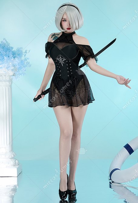Traje de baño de una pieza sexy derivado 2B con cuello halter y lazo en forma de corazón