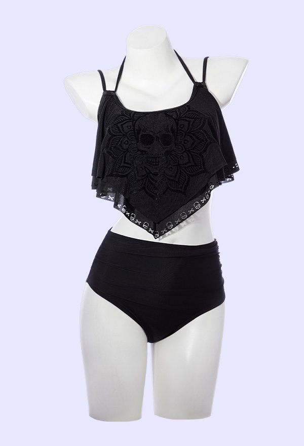 Patrón de cráneo gótico traje de baño de dos piezas con ruffles cuello halter y braga Patrón de cráneo gótico traje de baño de dos piezas con ruffles cuello halter y braga