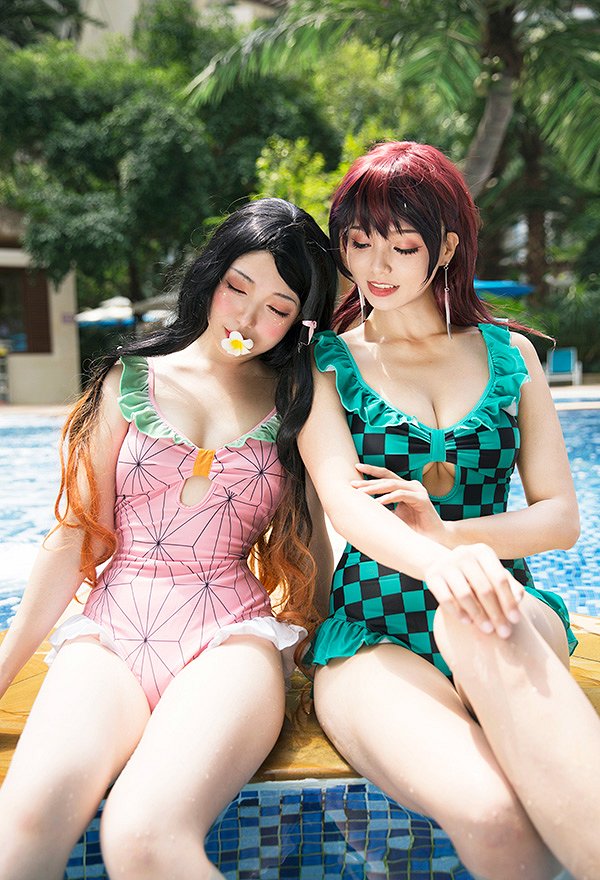 Miccostumes Swimsuits Sexy for Bathing Ruffled One-Piece Bathing Suit Lace Up Swimwear