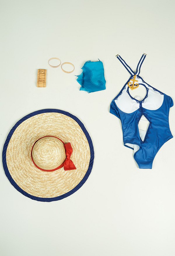 LOL Sarah Pool Party Traje de baño de una pieza con corte halter y escote con sombrero y falda envolvente