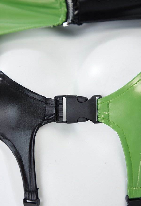 Lencería Sexy Incluye una Parte de Arriba y Tanga a Juego con Medias de Muslo
