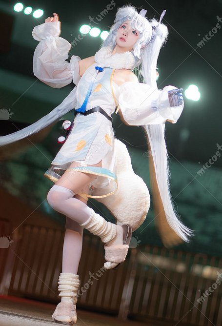 Vocal Kawaii Cosplay Kostüm Hemd und Shorts mit Gürtel und Schal
