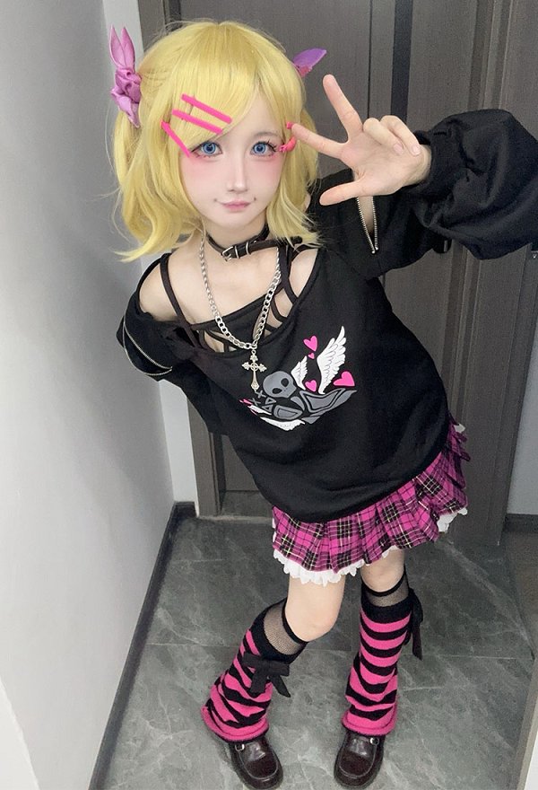 Vocal Rin Costume de Cosplay Jirai kei Sweat-shirt et jupe plissée avec chaussettes