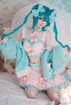 Vocal Cosplay Kostüm Oberteil Rock mit Jacke Haarschleife Vocal Cosplay Kostüm Oberteil Rock mit Jacke Haarschleife