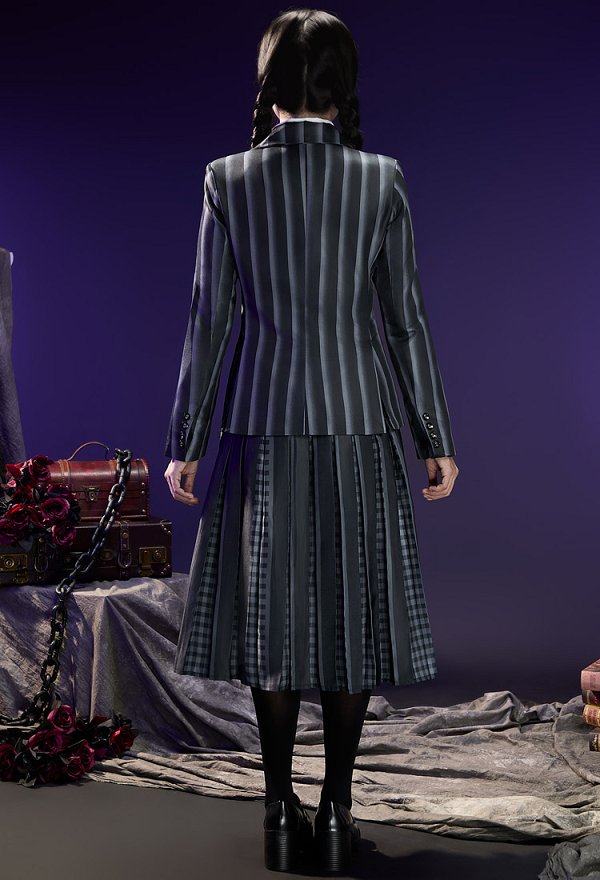 Wednesday Addams Cosplay Traje de uniforme escolar a rayas negras y grises con camisa y chaleco, chaqueta y falda.