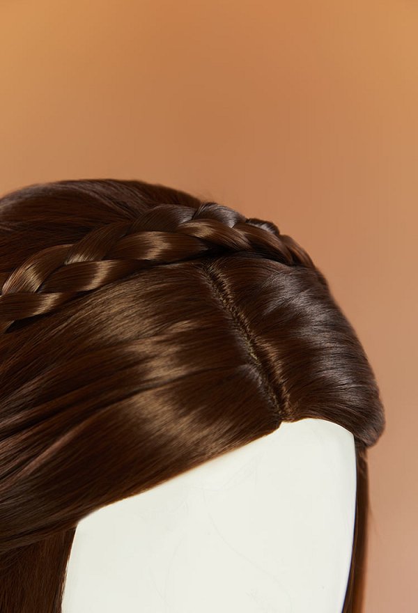 La princesse et le mendiant Erika Perruque cosplay Perruque longue bouclée brune